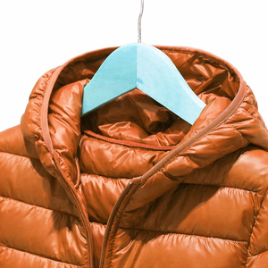 Blouson matelassé pour homme avec fermeture éclair bidirectionnelle, manteau d'hiver chaud, fermeture avant à double curseur, vêtement d'extérieur décontracté moderne pour la vente en gros - Product Image 6
