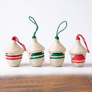 Panier de Noël en osier tressé à la main avec couvercle, ornement suspendu, beige vintage, conteneur cadeau décoratif - Product Image 1