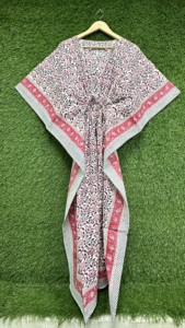 Robe Kaftan Bohème en Coton pour Femme, Imprimé Floral, Col en V, Taille à Cordon, Manches Larges, Parfaite pour la Plage, les Vacances et les Soirées - Product Image 2