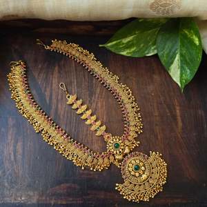 Cultural Collectible Women's Three Layer Maang Tikka Jewelry Set with Freshwater Pearl Gold Plated Alloy Wedding Occasion - Product Image 1