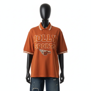 เสื้อโปโลผู้หญิงผ้าฝ้าย GSM ระบายอากาศได้ดี สีน้ำตาลสนิม คอปกยางยืด ปลายแขนเสื้อแต่งขอบยางยืด ปักโลโก้ด้วยผ้าเชนิลล์ ทรงลำลอง - Product Image 6