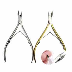 Cortauñas Profesional de Acero Inoxidable con Punta Plana y Afilada de 10.0 MM, Estilo Clásico, Herramienta para Uñas de Adultos, Empaque en Caja de Regalo - Product Image 3