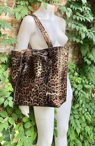 Sac fourre-tout unisexe en cuir véritable imprimé léopard, deux anses, grande capacité, moderne, naturel, luxe, mode, usage quotidien - Product Image 4