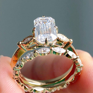 One Stone Emerald Cut Lab-Grown <b>Diamond</b> Engagement Wedding <b>Ring</b> 5.20Carat Yellow Gold 14k Luxury IGI Certified Party - Product Image 4