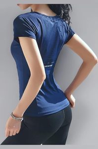 Haut de sport en coton pour femme, manches courtes, coupe ajustée, tissu jersey respirant, couleur unie, style sportif - Product Image 3