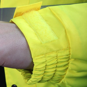 เสื้อกั๊กกันน้ำสำหรับงานก่อสร้าง ANSI Class 1 สีเหลืองสะท้อนแสง พร้อมแถบสะท้อนแสง  สำหรับผู้ชาย  สามารถปรับแต่งโลโก้ได้ - Product Image 5