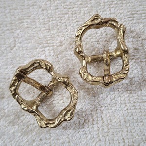 Hebilla de cortesía ovalada modelo portugués, hebillas barrocas ornamentadas, riendas de cuero, hebilla medieval TT-7909 M - Product Image 3