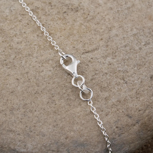 Collier tendance en argent 925 avec pendentif en forme de nœud, collier pour femme à porter tous les jours, collier de luxe, bijoux minimalistes délicats en forme de nœud - Product Image 5