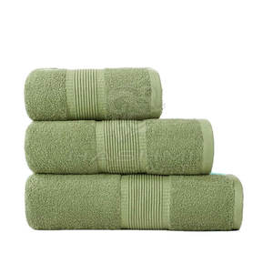 Toalla de microfibra de secado rápido de nueva llegada con diseño premium, ideal para entrenamientos en el gimnasio y actividades al aire libre. - Product Image 4