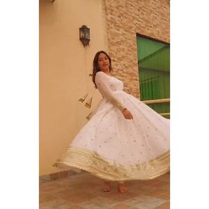 DISEÑADOR GEORGETTE BORDADO SECUENCIA TRABAJO VESTIDO FONDO CON DUPATTA BLANCO - Product Image 5