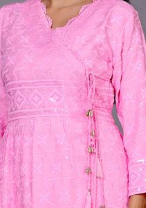 NIYANI Ensemble 3 pièces Salwar Kameez Anarkali Chikankari rose à manches longues, style décontracté indien/pakistanais, en rayonne d'été avec dupatta en dentelle, effet froissé - Product Image 4