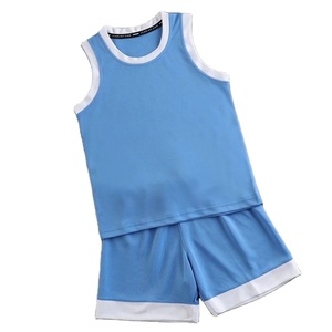 Ensemble de maillots de basket-ball pour enfants personnalisables de Quality Crafts Co., orange, respirants, chemises et shorts pour garçons et filles, fabriqués au Pakistan - Product Image 6
