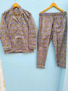 Ensemble de pyjama en coton imprimé à la main - Vêtements de nuit floraux Jaipuri - Product Image 3