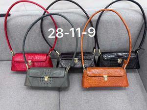 Vente en gros de sacs à main pour femmes en cuir véritable de haute qualité avec fermeture à glissière prix d'usine taille 28cm x 11cm x 9cm - Product Image 5