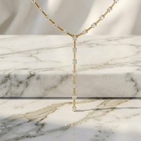 Collier à pendentif diamant rond serti de griffes 2.30CTW