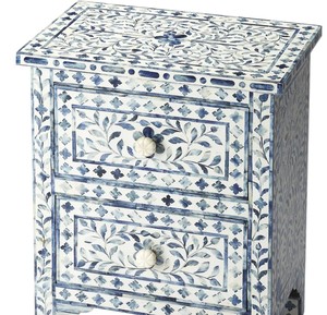 Meubles de chambre à coucher modernes et luxueux, avec une table de chevet en nacre bleue et blanche à motifs floraux, dotée de deux tiroirs et de poignées. - Product Image 3