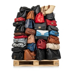 Sacs pour femmes en gros de qualité supérieure, lots mixtes de marques variées, sacs à main, pochettes, cabas, sacs à dos, sacs de mode décontractés, très demandés - Product Image 6