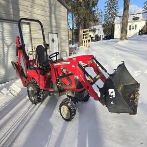 Tracteurs à roues Massey Ferguson GC1723E 2WD avec pompe automatique, boîte de vitesses, livraison rapide, prix bas, à vendre - Product Image 2