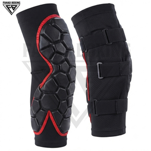 Nouvelles protections de genoux ergonomiques en cuir véritable haute performance, légères et réglables, design hexagonal pour MMA et boxe - Product Image 4