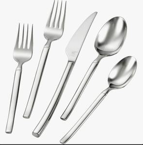 Juego de Cubiertos Portátil de Acero Inoxidable, Moderno, Elegante y Sostenible, Incluye Cuchillo, Tenedor y Cuchara para Cenas, Plateado - Product Image 5