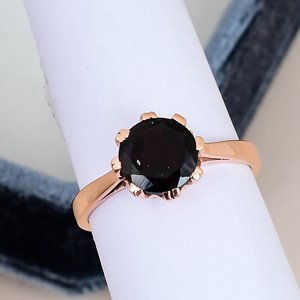 แหวนหมั้นพลอยโกเมนคลาสสิก เงินแท้ 925 ชุบทองคำสีกุหลาบ ประดับพลอยทรงกลมสำหรับผู้หญิง - Product Image 2