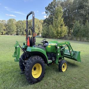 Tracteur John Deere 2038R, équipement utilitaire haute performance, qualité supérieure, livraison rapide pour une utilisation à la ferme et au jardin - Product Image 3
