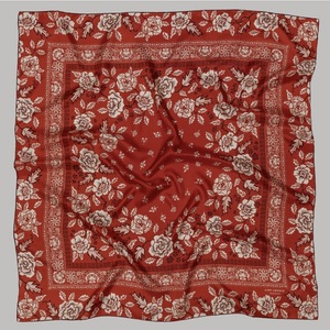 Bandana en coton fait main personnalisé à double impression numérique, meilleur châle carré et hijab d'été avec logo personnalisé, imprimé pour femmes - Product Image 3