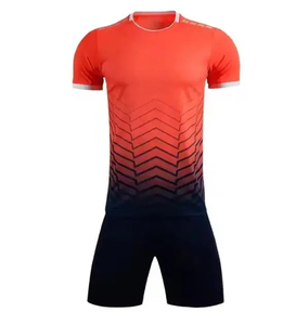 Maillots de football personnalisés en gros, couleur unie, pour hommes, tenue de football, uniforme de football, design personnalisé - Product Image 4