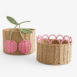 Cesta de mimbre con diseño de manzana para juguetes y accesorios de bebé, color personalizado, hecha a mano, proveedor de Vietnam - Product Image 1