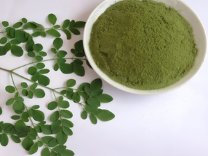 Poudre de feuilles de Moringa Oleifera biologique produite sous des normes de qualité strictes Produit pour l'industrie de la nutrition et du bien-être - Product Image 2