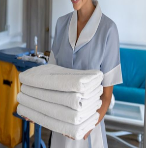 Serviettes en coton OEM de qualité supérieure 400 GSM, douces, haute absorption, anti-odeur, séchage rapide, usage hospitalier, fournisseur Roumanie, export en gros - Product Image 3