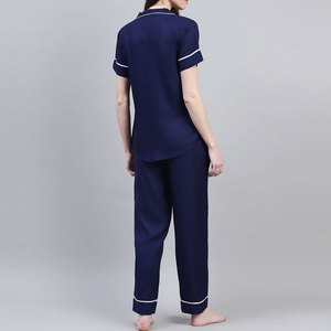 Ensemble pyjama deux pièces imprimé confortable, tissu doux, vêtements de maison élégants, design décontracté, combinaison de nuit pour femmes - Product Image 5