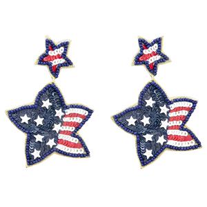 Pendientes Colgantes Hechos a Mano con Cuentas de Vidrio Plateadas en Forma de Flor, Joyería de Inspiración Occidental con Detallado Trabajo de Cuentas - Product Image 2