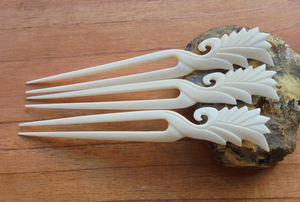 กิ๊บติดผมทรงอัพดอจากกระดูกธรรมชาติ |   ไม้เสียบผมแกะสลักแบบดั้งเดิม - Product Image 3