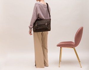 Sac pour ordinateur portable imperméable, léger et portable, résistant aux chocs, aux taches et au vent, avec poches de rangement et poignée souple, parfaitement chaud et coupe-vent - Product Image 2