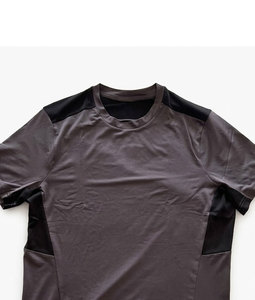 Camiseta Deportiva de Compresión para Hombre, de Secado Rápido, Manga Corta, para Gimnasio, Fitness, Running, Fabricante OEM ODM - Product Image 3