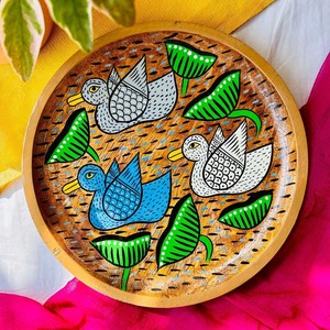 Plato Decorativo de Madera Pintado a Mano con Soporte, Retrato de Pareja de Dibujos Animados, Regalo de Aniversario de Bodas de 25 Años - Product Image 4