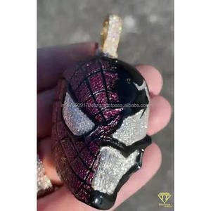Colgante de Joyería de Diseño con Acabado Pulido de Alta Calidad y Estilo Hip Hop Urbano de Lujo - Product Image 5