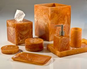 Ensemble de salle de bain moderne et élégant en marbre avec distributeur de savon, porte-brosse à dents et porte-savon - Product Image 2