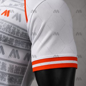 Uniforme Deportivo Personalizado 100% Poliéster, Jersey de Fútbol con Estampado, Manga Corta, Equipación de Entrenamiento, Blanco con Franjas Naranjas - Product Image 6