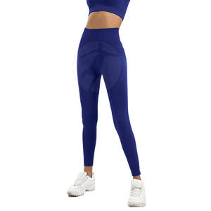 Conjunto de Yoga Sin Costuras para Mujer Tallas Grandes Lanyu: Camiseta Deportiva de Manga Corta y Pantalones de Yoga con Efecto Levanta Glúteos - Nuevo Conjunto de Fitness con Pantalones Largos - Product Image 6