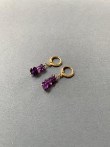 Pendientes de aro con chips de amatista, chapados en oro de 18 quilates, plata de ley, con dijes de piedras preciosas, joyería para mujeres y niñas. - Product Image 4