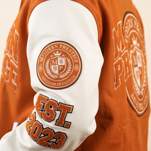Veste universitaire brodée personnalisée pour femme, style Letterman, col rabattu, boutonnée, vente en gros - Product Image 5
