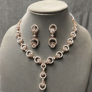 Conjunto de Collar y Aretes de Diamantes Cultivados en Laboratorio para Mujer, Corte Brillante, Chapado en Rodio, Oro Blanco/Amarillo de 14 Quilates, Certificado IGI, Estilo Neo-Gótico - Product Image 3