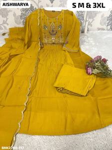 Anarkali Kurti de qualité supérieure en Chanderi avec broderie sur le col et les manches, pantalon uni assorti et dupatta tendance – Mode féminine - Product Image 6