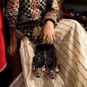 Vente Flash : Khussa Femme en Velours, Semelle Antidérapante de Haute Qualité, Faite à la Main, Prix Abordable, Quantité en Gros - Product Image 6