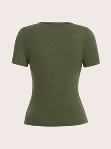 Camiseta de Mujer con Pedrería, Diseño Personalizado, Corte Ajustado, Camisetas con Pedrería para Mujer, Ropa Casual de Alto Rendimiento - Product Image 3
