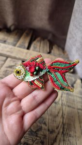 Broche Elegante Hecho a Mano con Bordado y Cuentas, Pin Decorativo de Primera Calidad para Bodas, Fiestas, Ropa Casual y Formal - Product Image 6