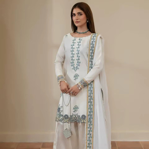 Conjunto de Kurti de Seda HO Premium Bordado con Salwar Farshi y Dupatta con Borde de Encaje – Traje de Diseñador Listo para Usar para Fiestas - Product Image 1