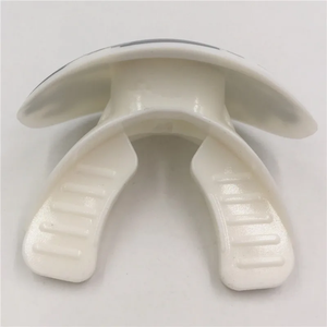 Protège-dents confortable et personnalisé pour le football américain, la boxe, le taekwondo, protection des dents, protège-dents pour la boxe - Product Image 1
